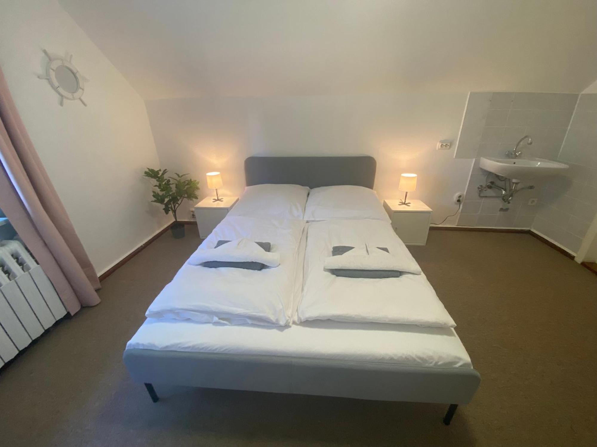 Ostsee-Landhaus Maehl In Prerow Mit Sauna Und Kamin Auch Fuer Gruppen 外观 照片