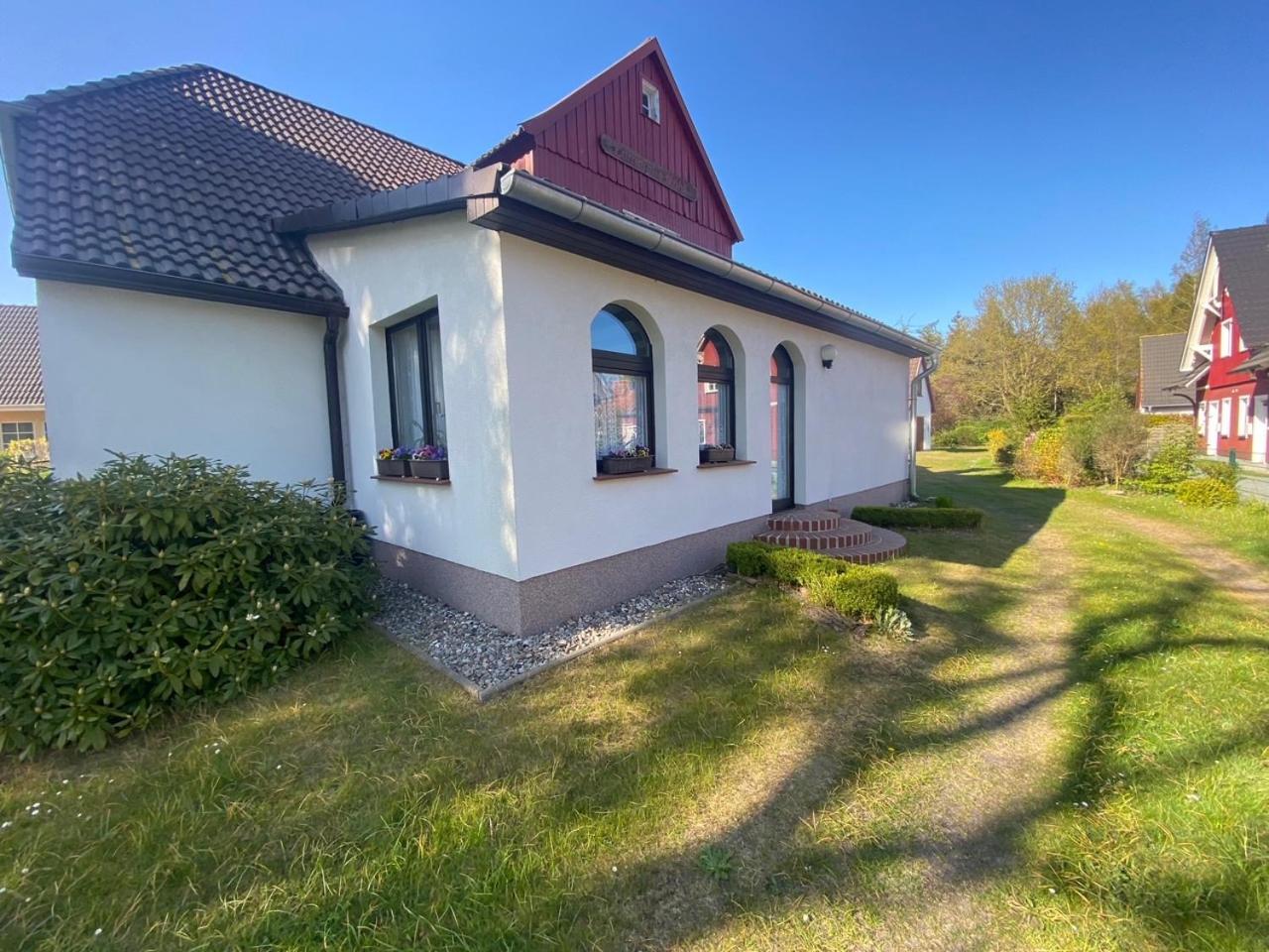 Ostsee-Landhaus Maehl In Prerow Mit Sauna Und Kamin Auch Fuer Gruppen 外观 照片